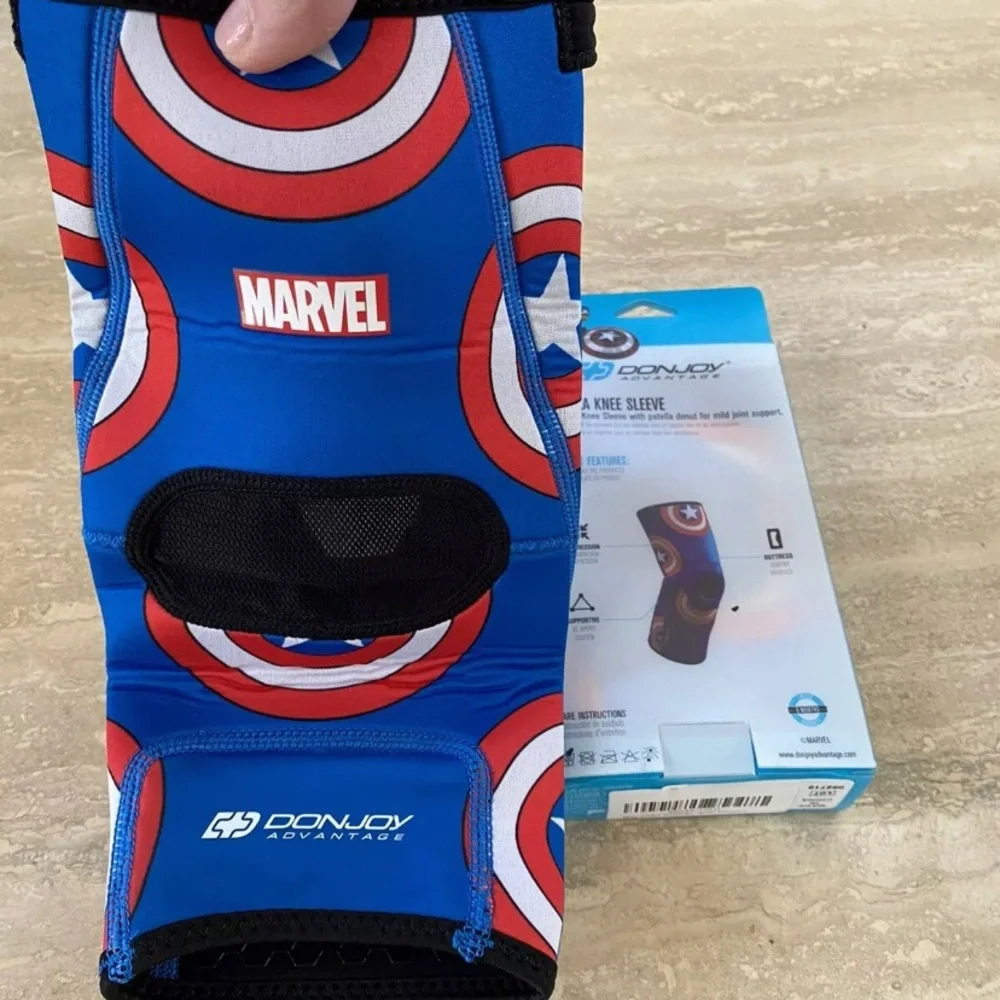 YOUTH KNEEE SLEEVE Patella support. SPORTS SUPPORT TENDINITIS KNEE INJURY MARVEL